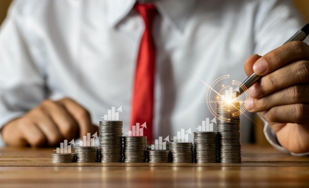 How to Build a Long-Term Wealth Strategy That Grows