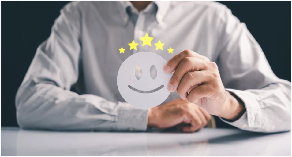 How to Attract Premium Clients Without Ads (Beginner Guide)