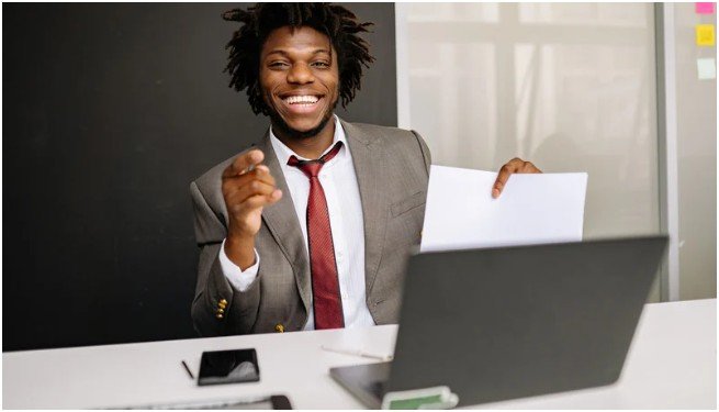 Why does freelance client acquisition without cold calling actually work?