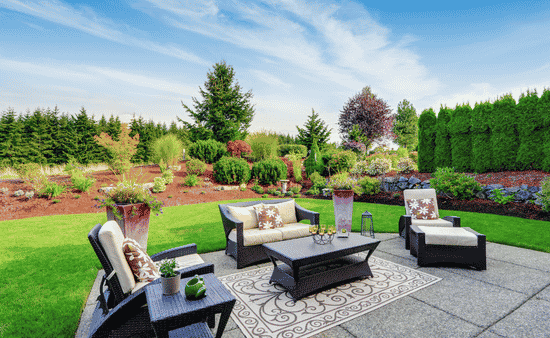 How to Turn Your Boring Backyard Into an Outdoor Oasis