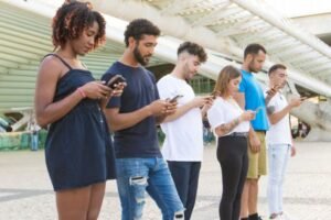 Lagging on Public Wi-Fi? Step-by-Step Guide to Beat the Crowd